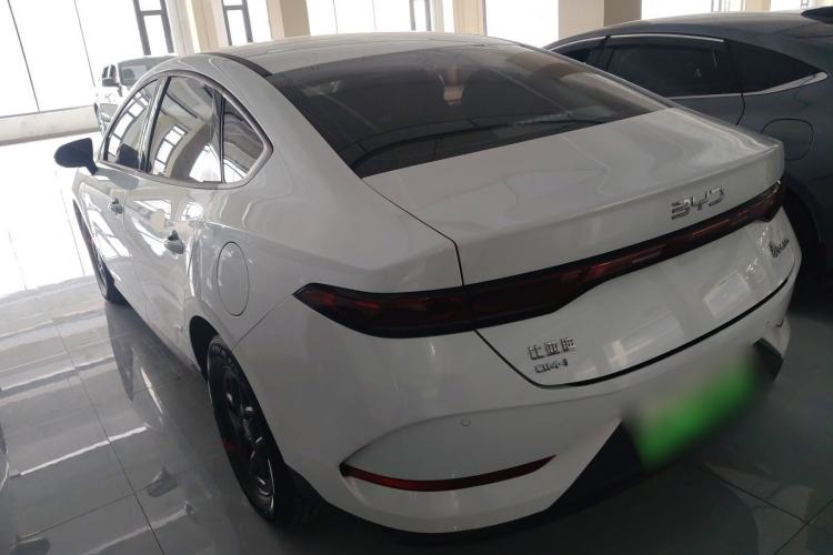 Used BYD Qin PLUS 2025 DM-i Smart Drive 55KM Leading Model
