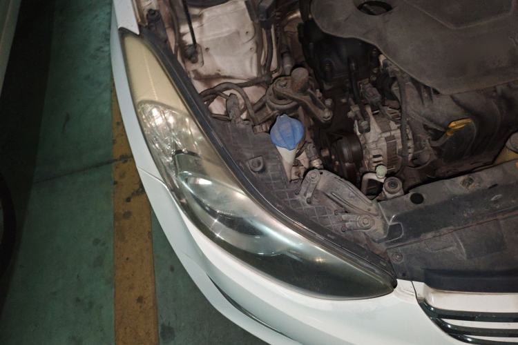 Used Hyundai Elantra (5th Generation / Langdong) 2012 1.6L Automatic Fashion Edition Right Front Headlight