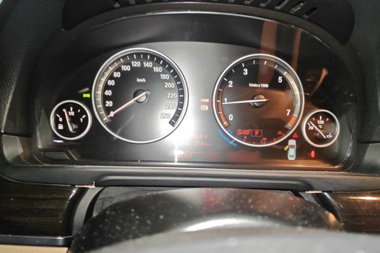 Used BMW 5 Series 2014 525Li Luxury Design Package
