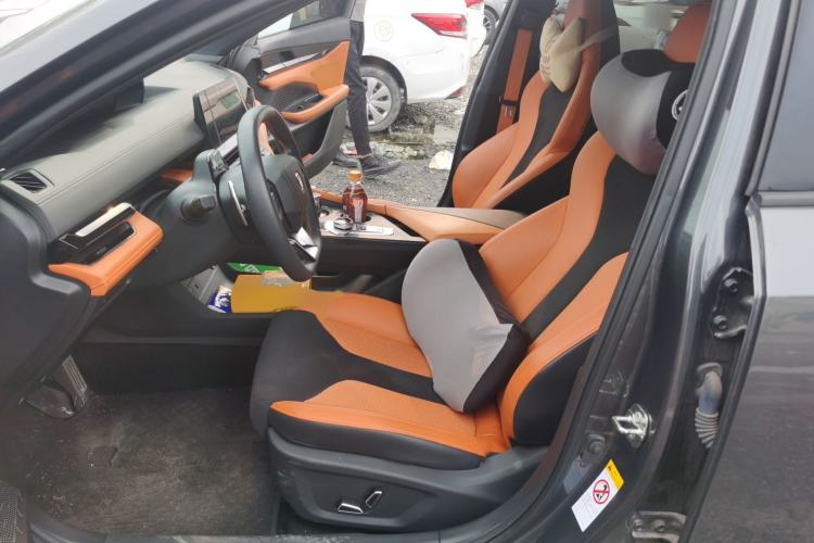 Used CHANGAN UNI-V 2023 1.5T Sport Edition
