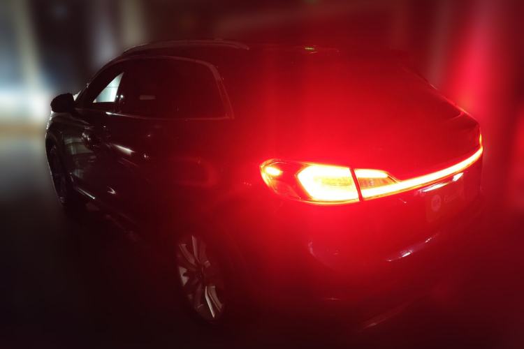 Used Lincoln MKX 2017 2.0T Two-Wheel Drive Deluxe Edition
