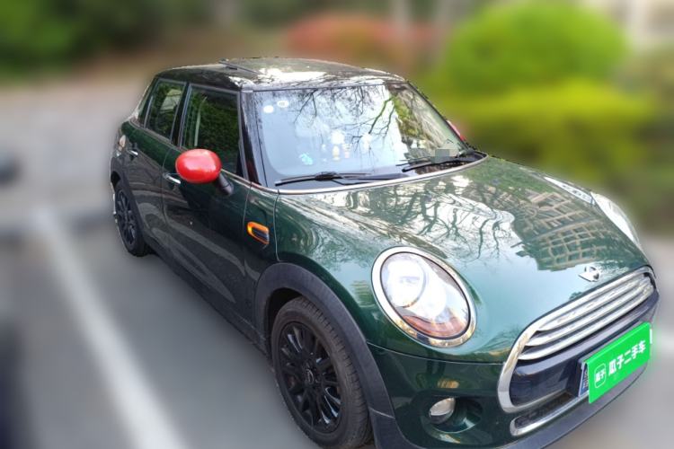 Used MINI 2016 1.5T COOPER Five-Door Edition Front Right 45 Deg