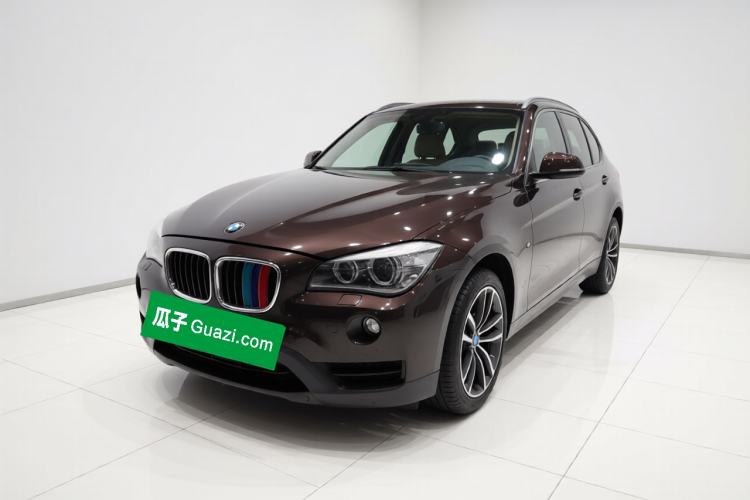 Used BMW X1 2013 sDrive18i Sport Design Package Front Left 45 Deg