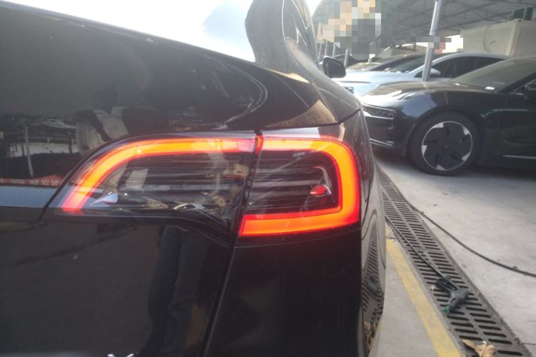 Used Tesla Model Y 2022 Rear-Wheel-Drive Version