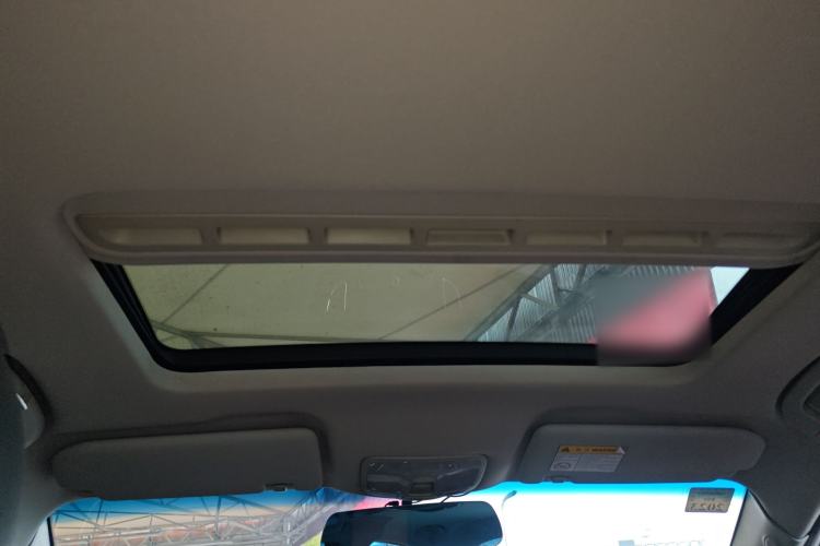 Used Roewe 360 2015 1.5L Automatic Luxury Edition Headliner