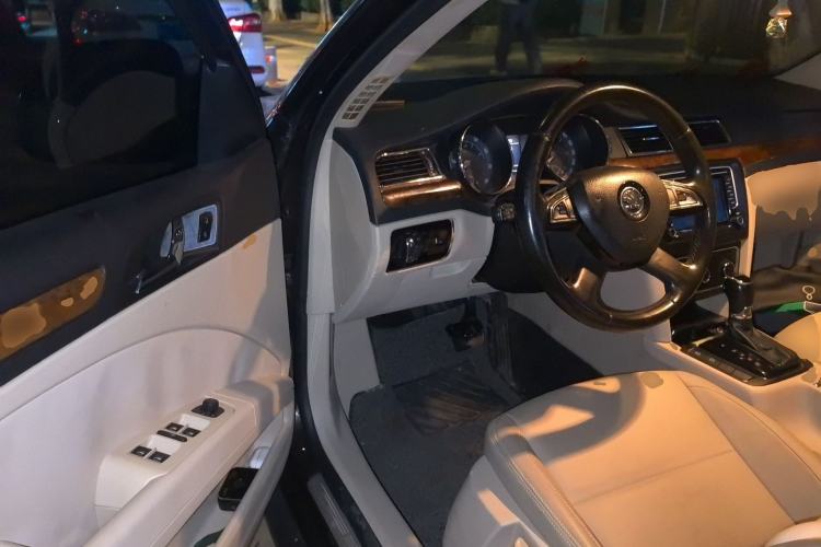 Used Skoda Superb 2013 1.4 TSI DSG Prestige Edition Driver Seat