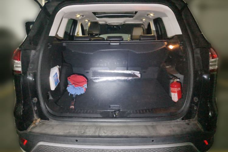 Used Ford Kuga 2015 1.5L GTDi Two-Wheel Drive Fashion Edition Trunk