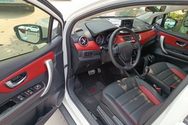 Used Haval H1 2015 1.5L AMT Luxury Model