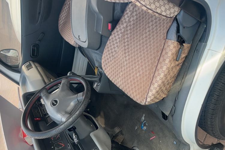 Used Jinbei Hiace 2020 2.0L Xiangyun Series Luxury Van High Roof China VI Standard Model 1TZS