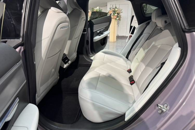 Used XPeng P7 2024 P7i 702 Max Pengyi Edition Interior 5