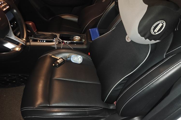 Used Roewe RX5 2018 20T Two-Wheel Drive Automatic Internet Smart Edition