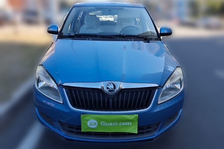 Used Skoda Fabia 2014 1.4L Automatic Crystal Edition