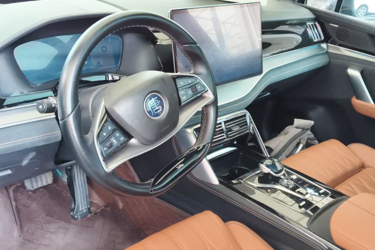 Used BYD Tang New Energy 2022 EV 730KM Luxury Model
