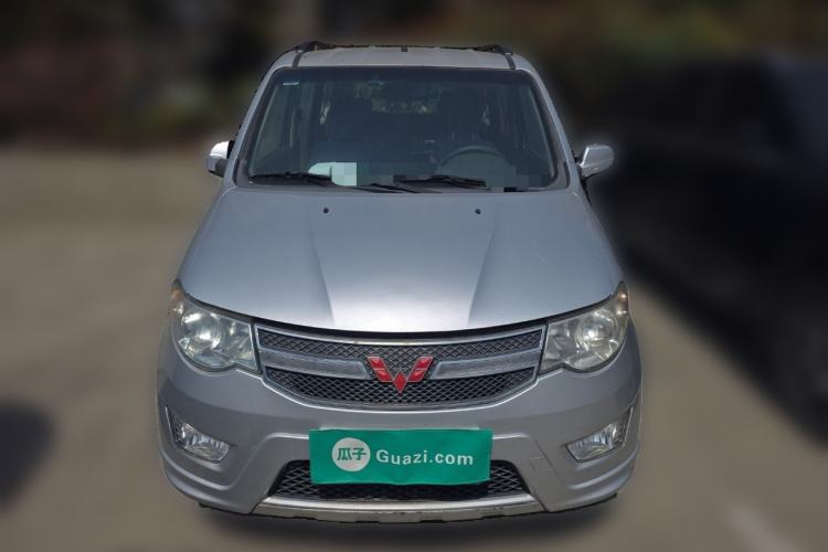 Used Wuling Hongguang 2014 1.5L S Standard Version Front