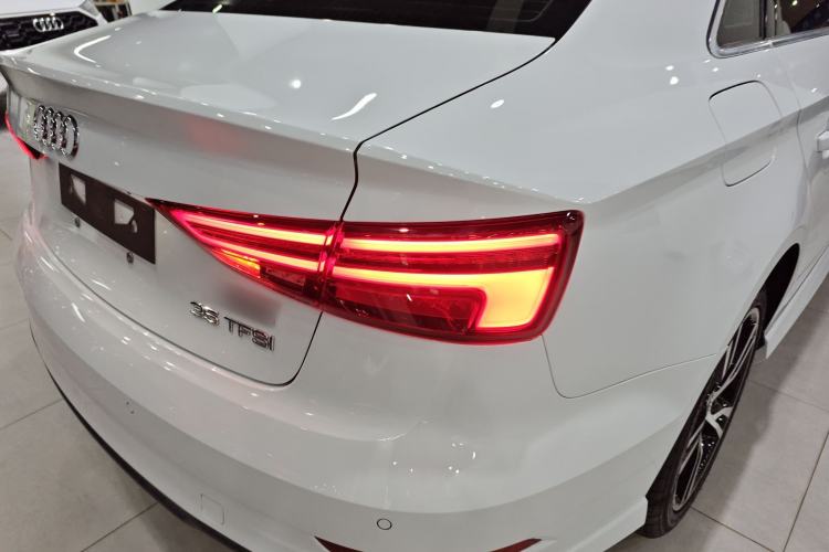 Used Audi A3 2020 Limousine 35 TFSI Fashion Edition China VI Emission Standard