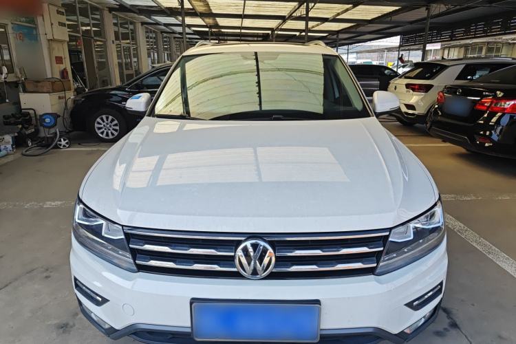 Used Volkswagen Tiguan L 2018 Facelift 330TSI Automatic Two-Wheel Drive Luxury Edition Front