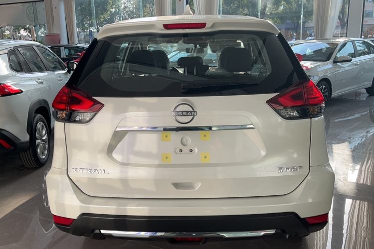 Used Nissan X-Trail 2025 Honor 2.0L Two-Wheel Drive Genuine Edition Exterior 4