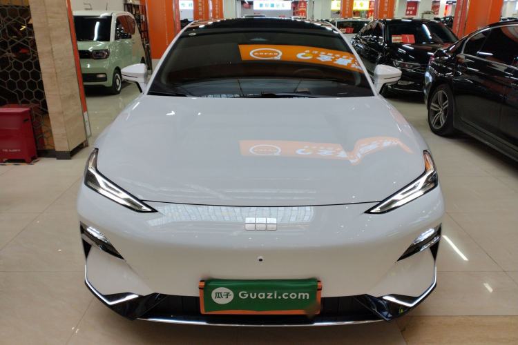 Used Geely Galaxy E8 2024 550 km Range Rear-Drive MAX
