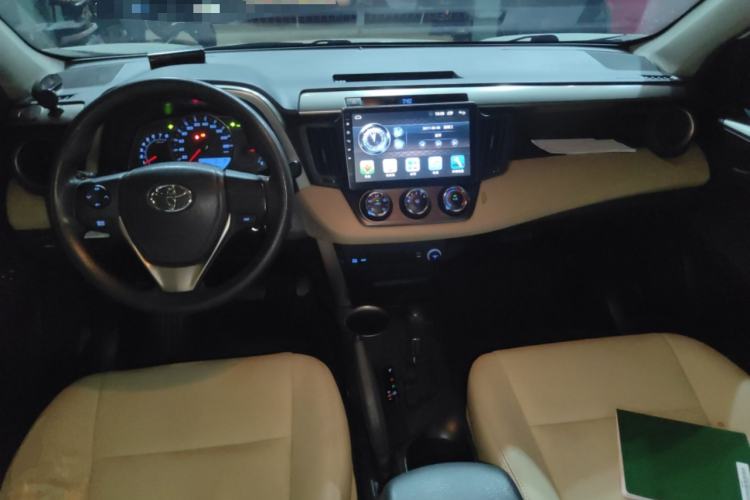 Used Toyota RAV4 2013 2.0L CVT Two-Wheel Drive Urban Edition
