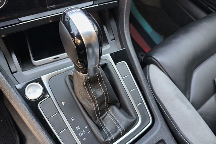 Used Volkswagen Golf 2019 280TSI DSG R-Line Model China V Standard Gear Lever