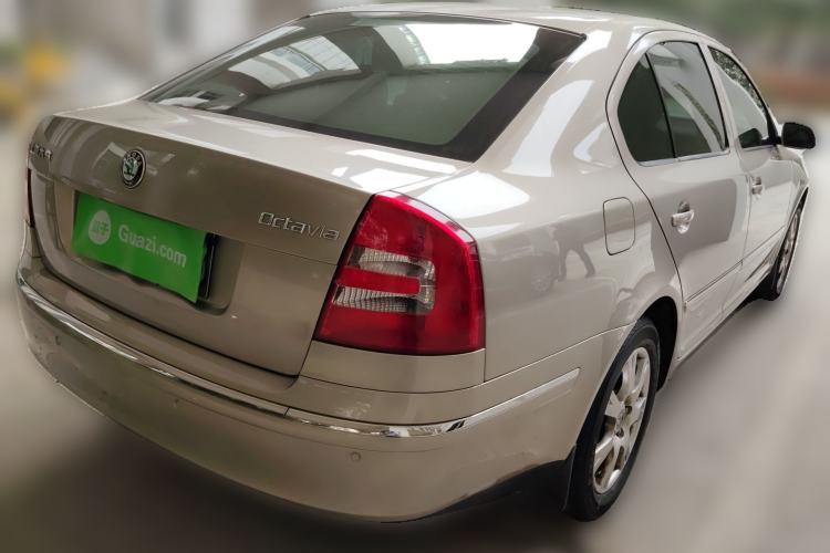 Used Skoda Octavia 2009 1.6L Automatic Elegance Edition Rear Right 45 Deg