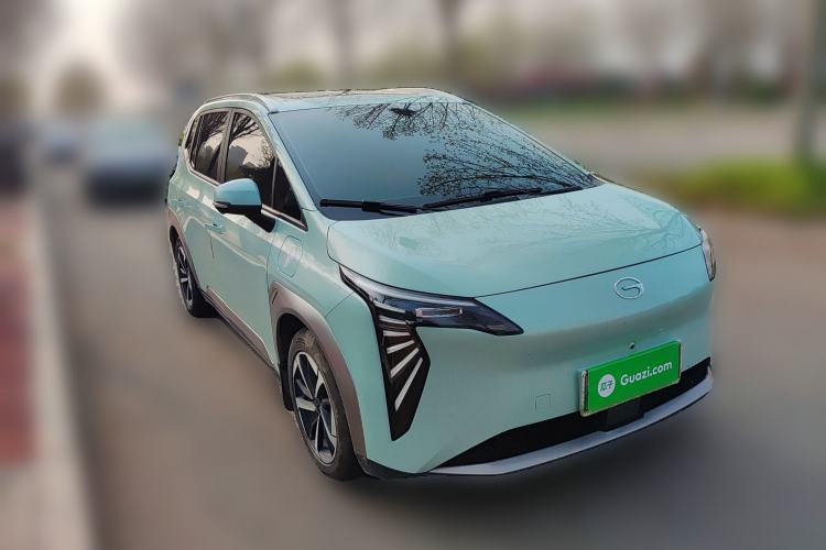 Used AION Y 2023 Younger Star Edition Front Right 45 Deg