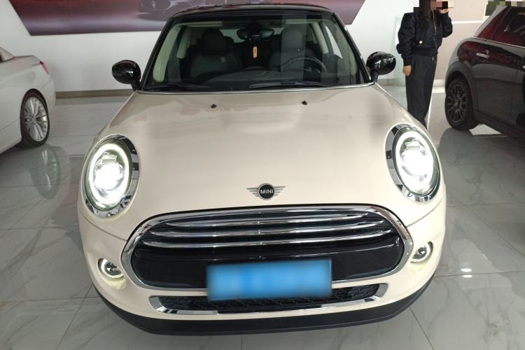 Used MINI 2019 1.5T COOPER Artist
