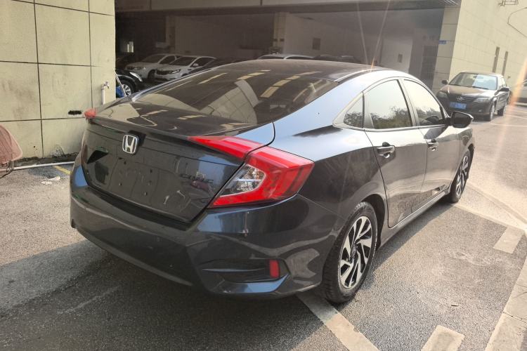 Used Honda Civic 2016 220TURBO CVT Luxury Edition
