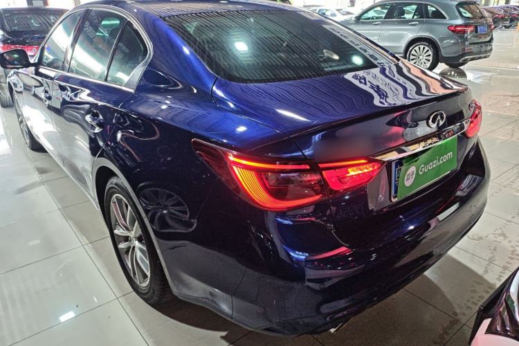 Used Infiniti Q50L 2018 2.0T Comfort Edition China VI Standard

