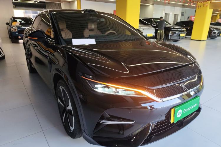 Used BYD Song L EV 2025 Intelligent Driving Version 662 km LiDAR Excellence Edition
