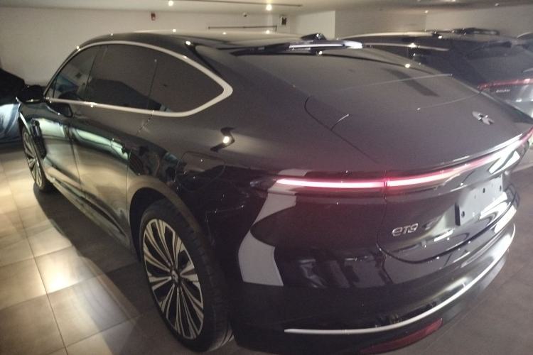 Used Nio ET9 2025 100 kWh Rear Left 45 Deg