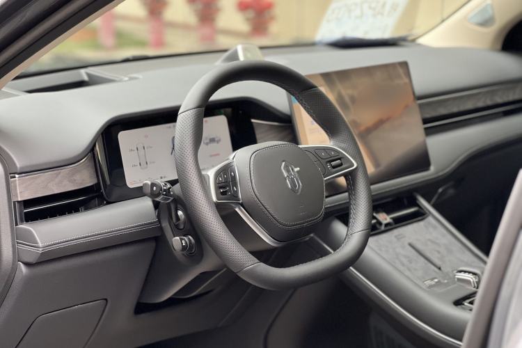 Used Hima AITO M7 2024 1.5T Rear-Drive Plus Version 5 Seats