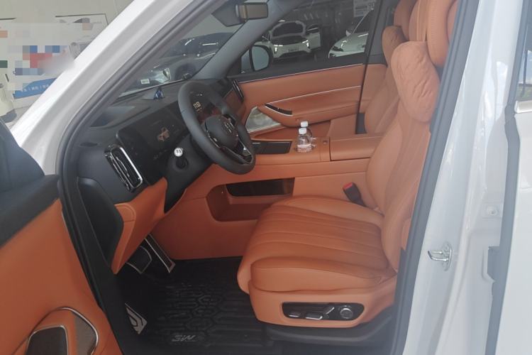 Used Hima AITO M8 2025 Extended-Range Max+ Version 53.4 kWh 5-Seater Edition