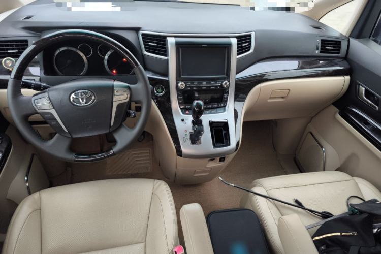 Used Toyota Alphard 2011 3.5L Luxury Edition Center Console