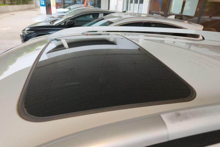 Used JAC Group Refine S3 2017 1.5L Manual Luxury Smart Model Roof