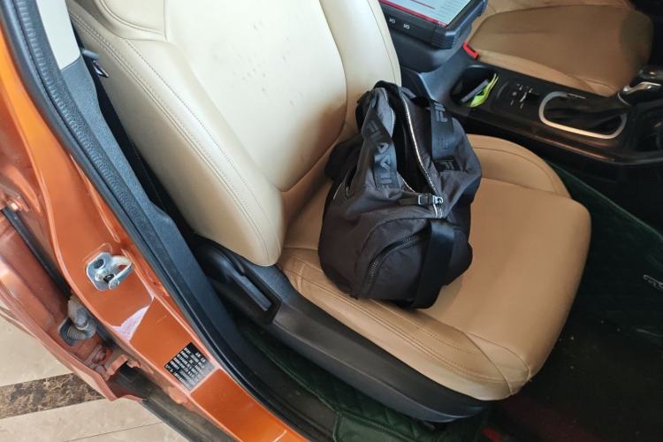 Used MG GS 2015 1.5TGI TST Elite Edition Right Front Seat