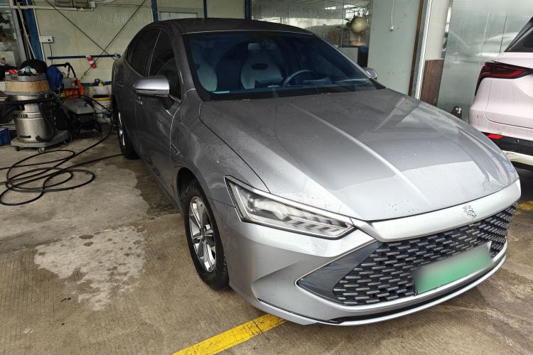 Used BYD Qin PLUS 2024 HONOR Edition DM-i 55KM Leading Model
