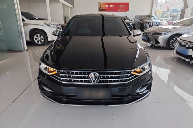 Used Volkswagen Magotan 2023 2 Million Units Limited Edition 330TSI DSG Leading Version Front