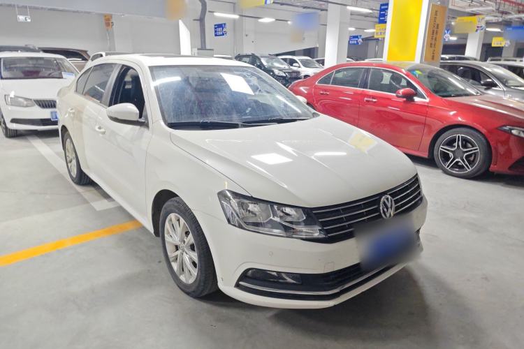 Used Volkswagen Lavida 2018 Classic 1.5L Automatic Comfort Edition China VI Standard Front Right 45 Deg