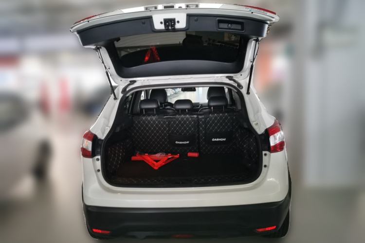 Used Nissan Qashqai 2017 2.0L CVT Luxury Edition China V Standard Trunk