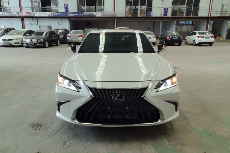 Used Lexus ES 2022 200 Excellence Edition