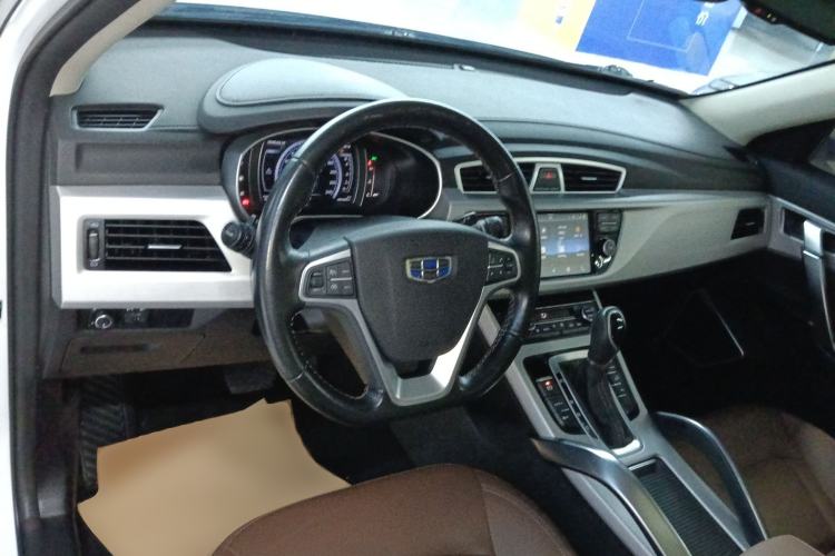 Used Geely Auto Emgrand X7 Sport 2016 1.8TD Automatic ZhiZun Version Center Console