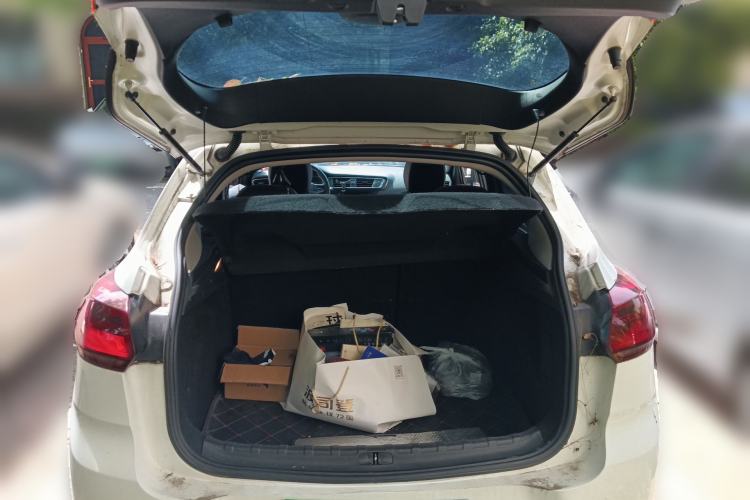 Used Citroen C3-XR 2015 1.6L Manual Pioneer Model Trunk