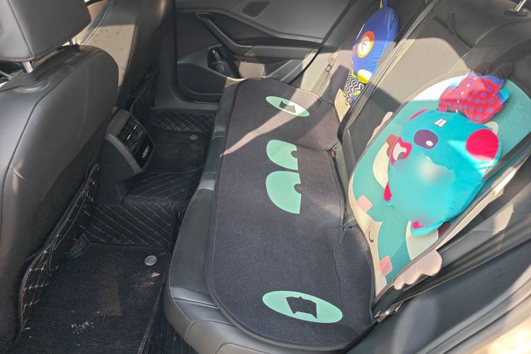 Used Volkswagen Sagitar 2019 280TSI DSG Luxury Version China VI Standard Left Rear Seat