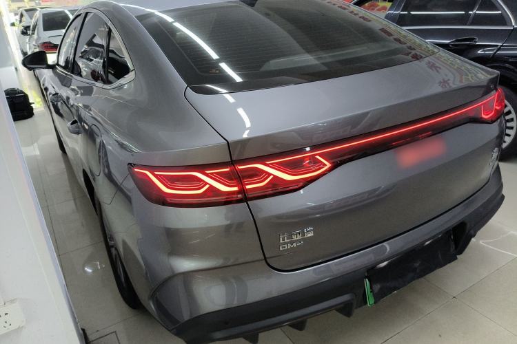 Used BYD Qin L 2025 DM-i Smart Drive 80KM Leading Model
