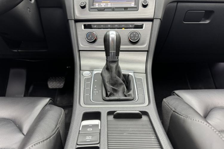 Used Volkswagen Golf 2016 230TSI Automatic Luxury Version