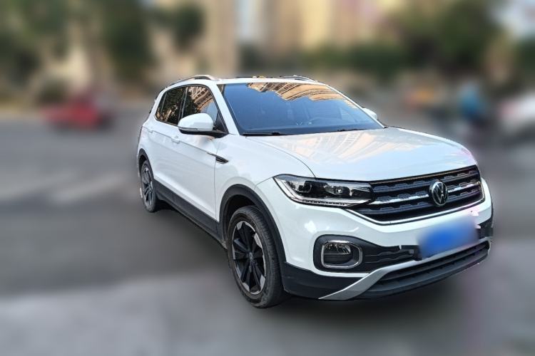 Used Volkswagen Tacqua 2020 1.5L Automatic Yue Front Right 45 Deg