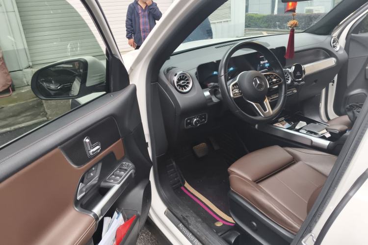 Used Mercedes-Benz GLB 2020 GLB 200 Dynamic Edition Driver Seat