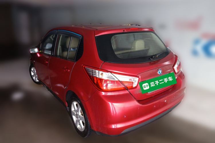 Used Venucia R50 2013 1.6L Automatic Luxury Edition
