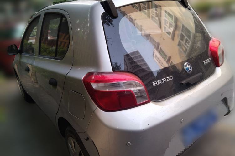 Used Venucia R30 2014 1.2L Manual Enjoyment Edition